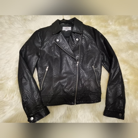 BB DAKOTA LET'S RIDE VEGAN LEATHER MOTO JACKET - Picture 3 of 6
